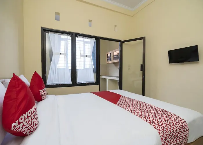 Hotel Oyo 2204 Griya Hita 2*